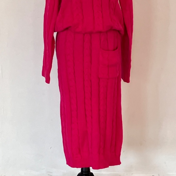 Bright Pink cable knit skirt set - Picture 4 of 10